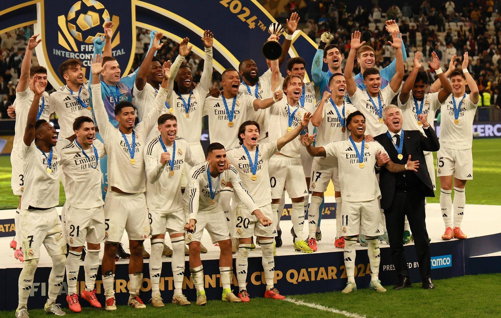 帕尔特伊律师：否认所有指控，配合CPS调查三年，期待最终清白（帕尔特伊律师：坚称无辜，三年配合CPS调查，盼还以清白）