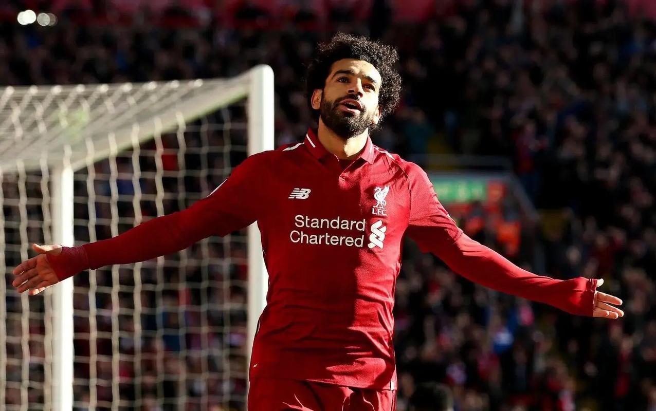 记者：邵佳一探班U22国足训练，与主帅安东尼奥相谈甚欢（记者：邵佳一探访U22国足训练营，与主帅安东尼奥畅聊甚欢）