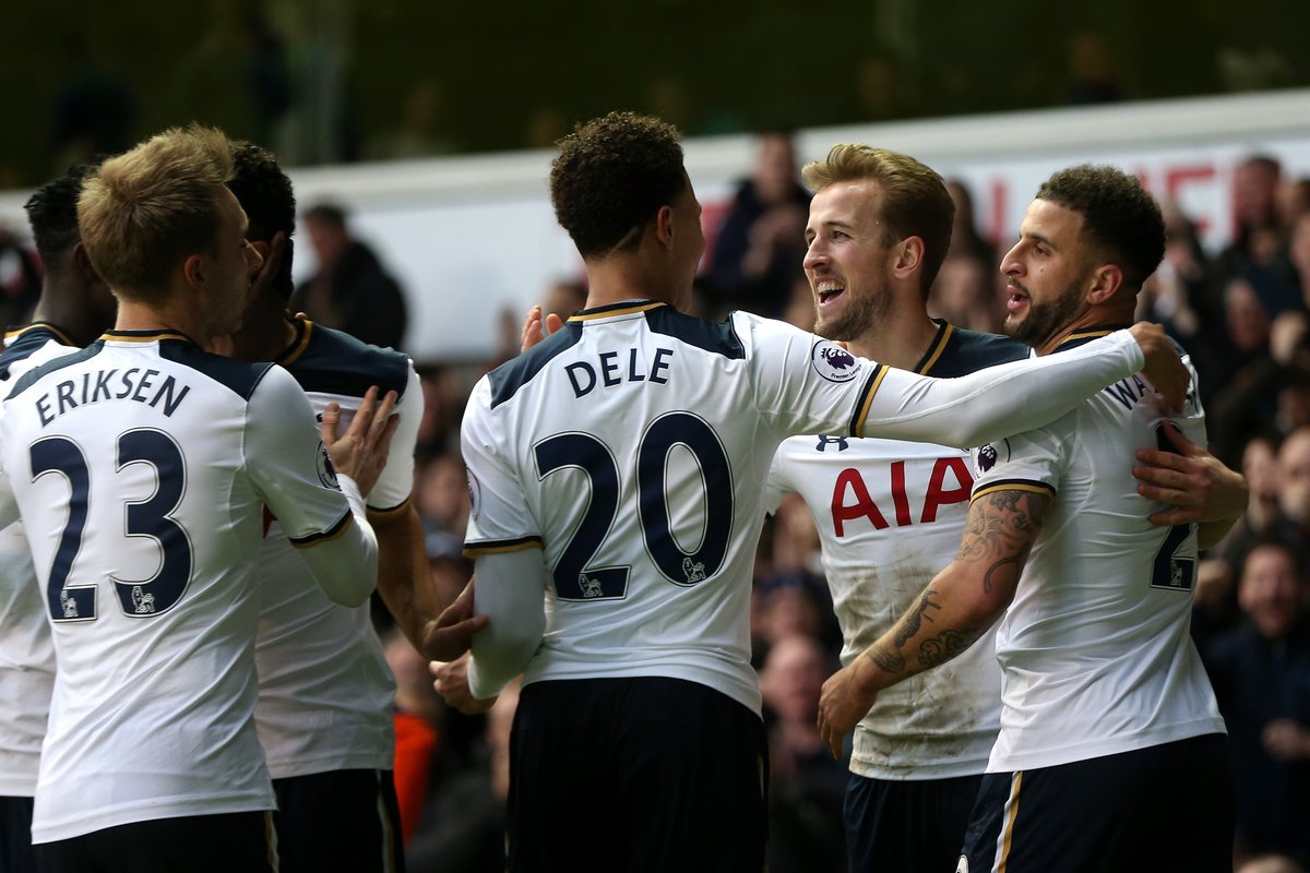 2025上海明日之星冠军杯足球赛圆满落幕，颁奖仪式进行（2025上海明日之星冠军杯足球赛圆满收官，颁奖典礼隆重举行）