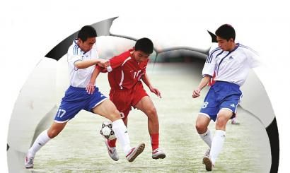 菲尔-琼斯预测欧冠第4轮：利物浦主场不敌皇马，曼城胜多特（菲尔-琼斯欧冠第4轮前瞻：皇马客场力克利物浦，曼城击退多特蒙德）