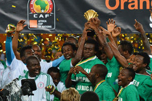 阿里亚斯入围2025年国际足联年度最佳男子阵容候...（阿里亚斯跻身2025年国际足联年度最佳男足阵容候选名单）