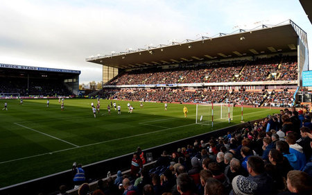 海港客战武里南联：海港3外援首发，李圣龙、杨世元出战（海港做客武里南联：三外援先发，李圣龙与杨世元出场）