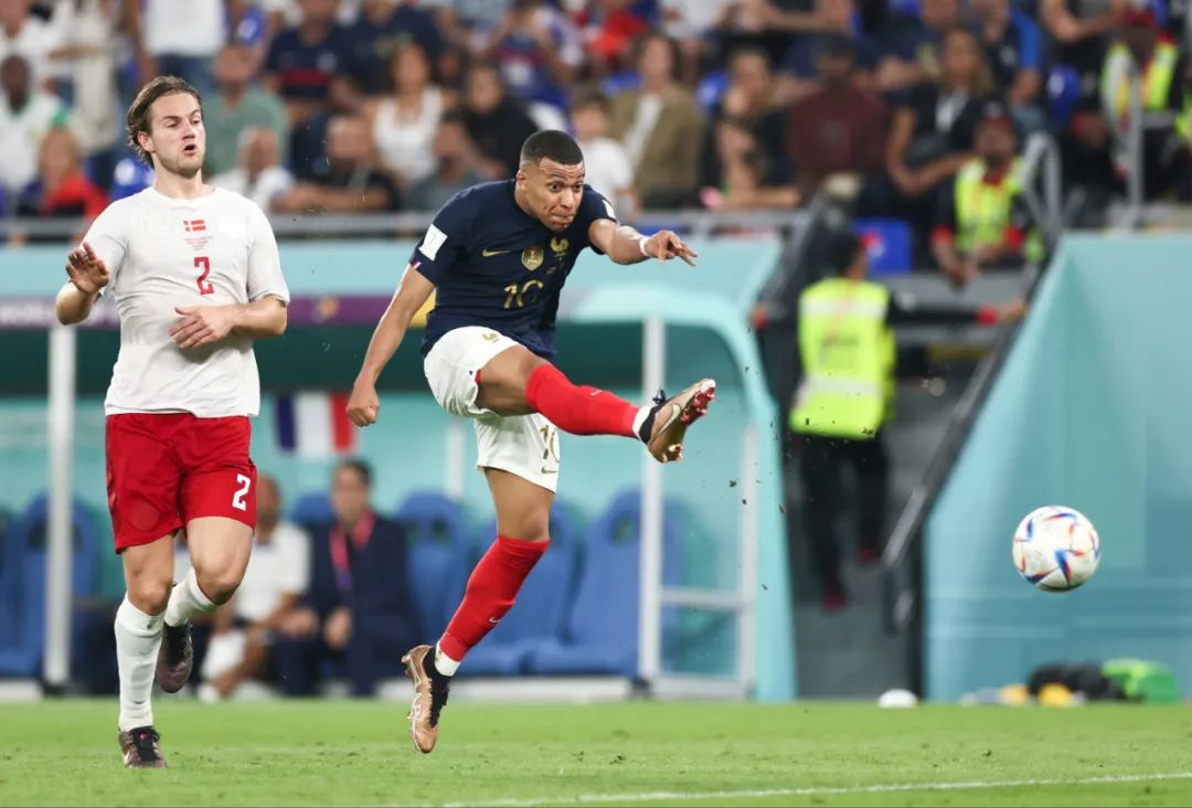 再见，巴萨U40！苏亚雷斯离队迈阿密国际，梅西独守美职联（巴萨老友记解散：苏亚雷斯告别迈阿密国际，梅西独撑美职联）