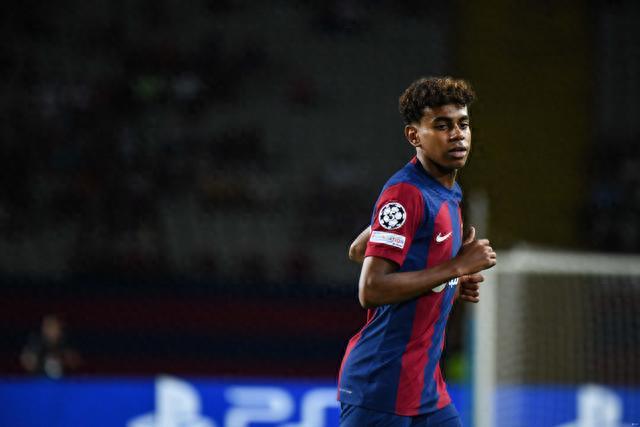 穆斯卡特：林加德表现很好，但吾米提江和他表现至少一样好（穆斯卡特：林加德发挥不俗，吾米提江的表现至少不逊于他）