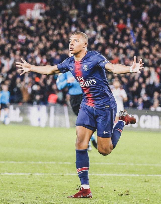 记者：2026年元旦前后津门虎收队冬训，先去海口再去海外拉练（记者：津门虎将于2026年元旦前后集结冬训，先赴海口再转战海外拉练）