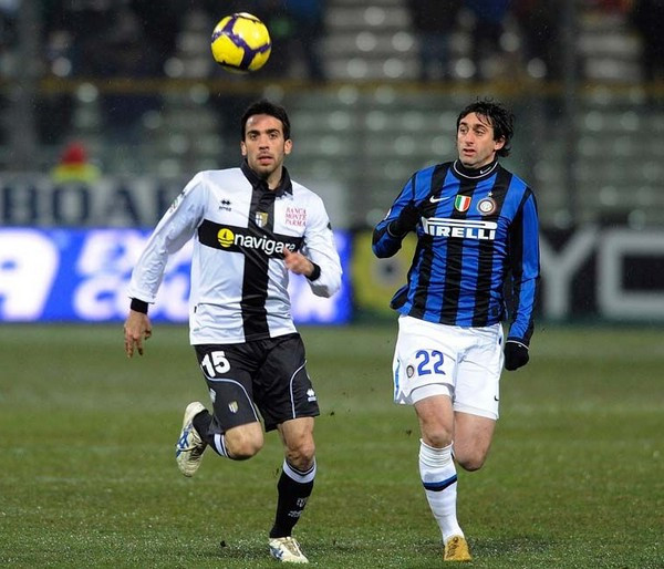 避免附加赛停赛，意媒：染黄的泽林斯基可能轮休波兰末轮比赛（意媒：为避附加赛停赛，吃到黄牌的泽林斯基或轮休波兰末轮比赛）