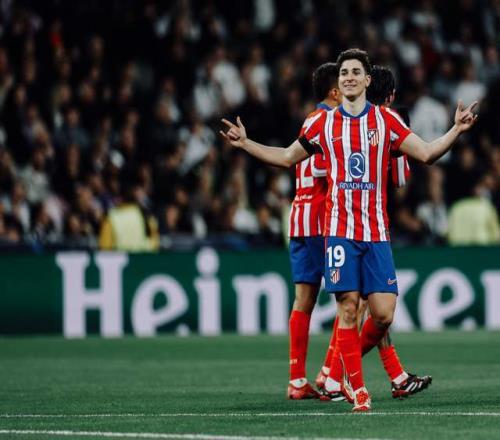 浓眉：我和欧文关系很亲密，迫不及待地想看到他真正回归球队（浓眉：与欧文交情深厚，盼他尽快全面回归球队）