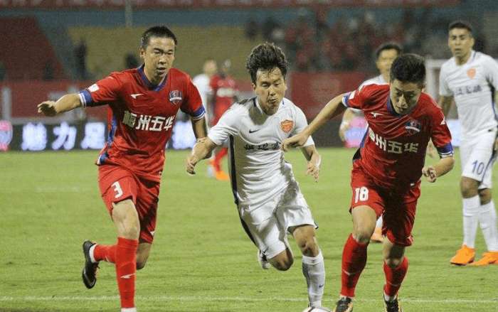 皇马向对手征求交换球衣意向单，姆巴佩、贝林厄姆最受欢迎（皇马征集对手交换球衣名单，姆巴佩与贝林厄姆最抢手）